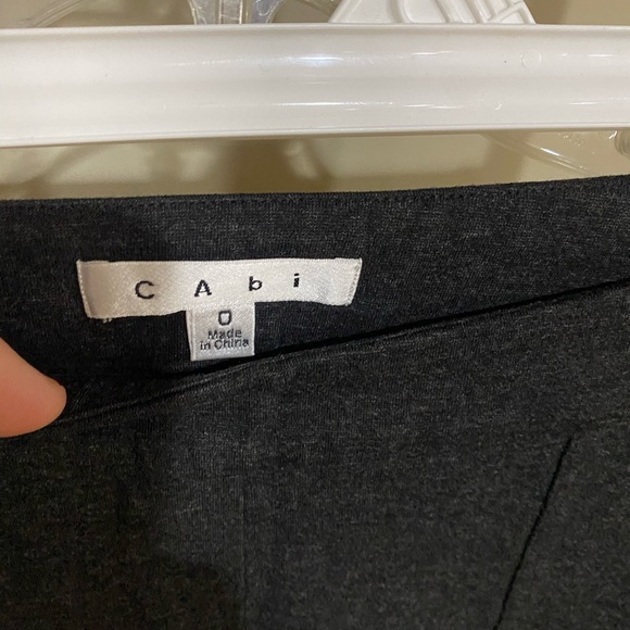 CAbi #967 Audrey Charcoal Grey Ponte Stretch Side Zip Pants size 0- 86 - Picture 2 of 4